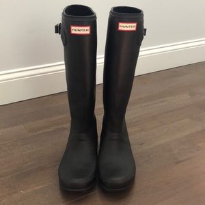 Matte Black Hunter Boots with Inserts